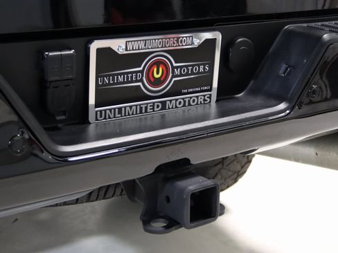 Used 2024 GMC Sierra 3500 Denali Ultimate image 17