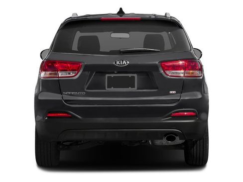 Used 2018 Kia Sorento LX image 8