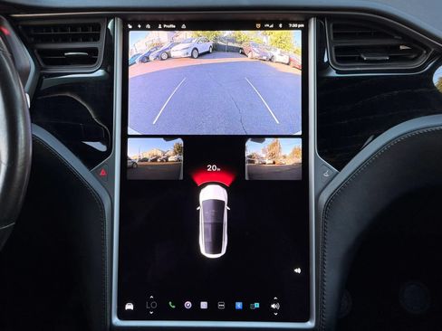 Used 2019 Tesla Model X 75D AWD/4WD image 18