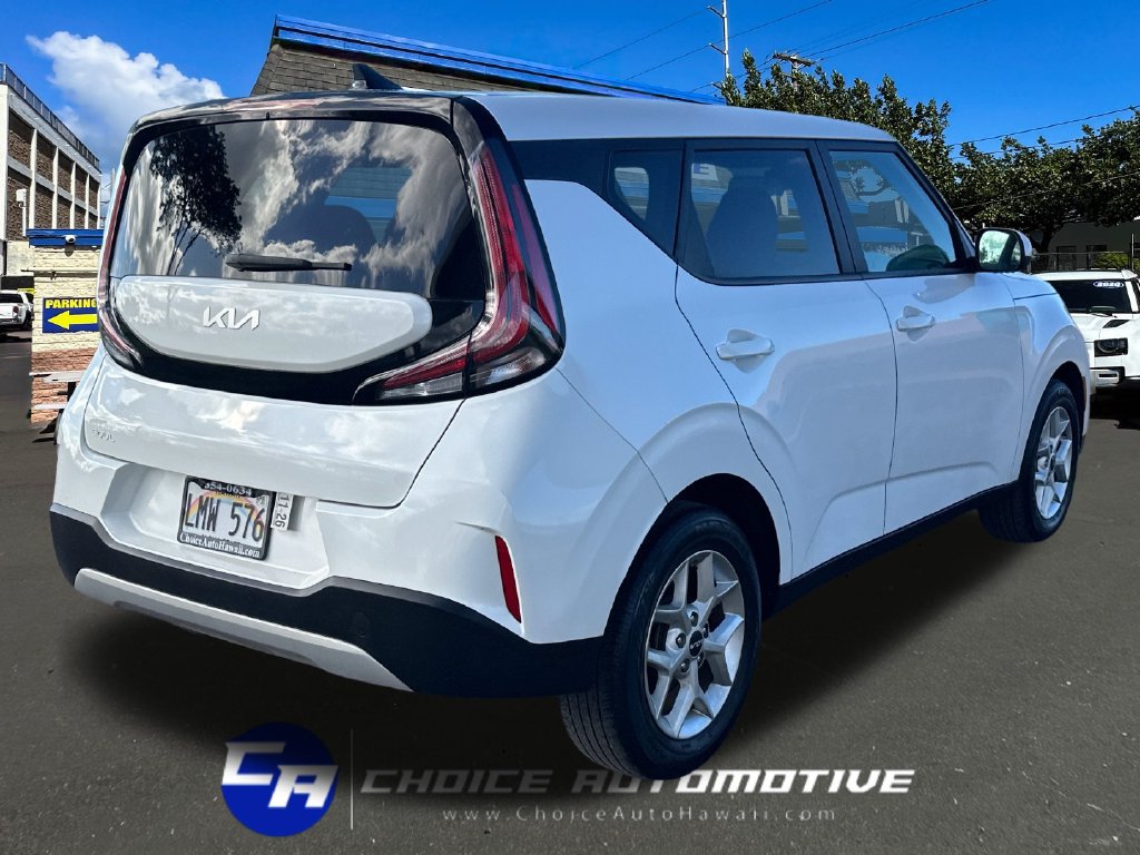 Used 2023 Kia Soul LX w/ LX Technology Package FWD image 8