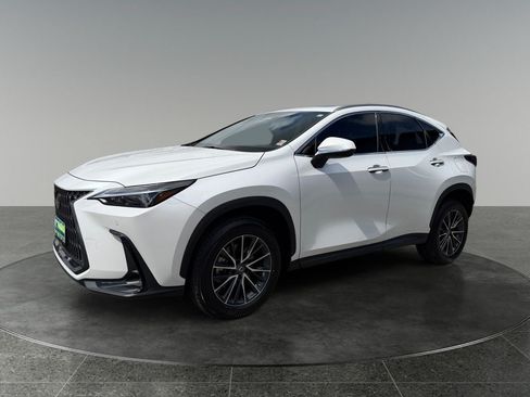 Used 2023 Lexus NX 350 AWD image 3