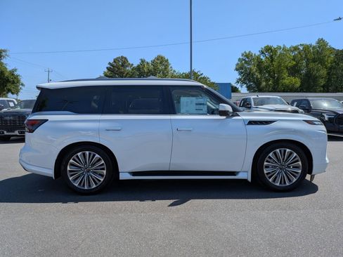 New 2026 INFINITI QX80 Luxe w/ Exterior Package RWD image 2
