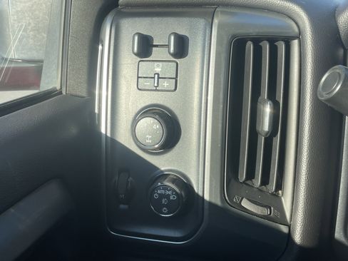 Used 2015 Chevrolet Silverado 2500 LT w/ LT Convenience Package image 28