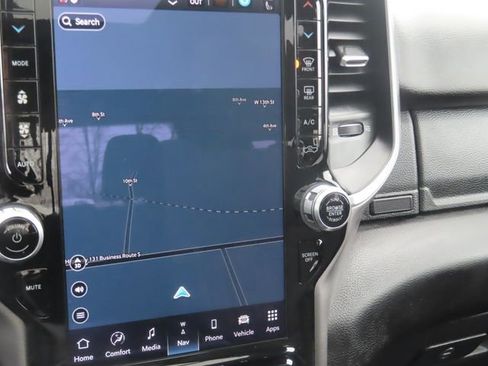 Used 2022 RAM 1500 Big Horn image 7