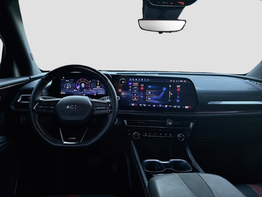 Used 2025 Chevrolet Traverse RS FWD image 23