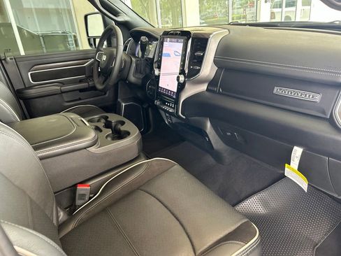 Used 2026 RAM 2500 Laramie AWD/4WD image 27