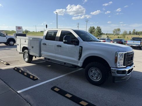 Used 2023 Ford F250 XL w/ XL Driver Assist Package AWD/4WD image 3