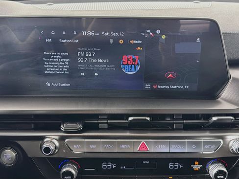 Used 2025 Kia Telluride LX FWD image 21