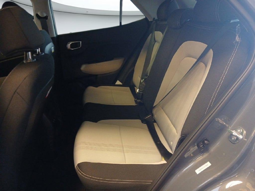 New 2026 Hyundai Venue SEL FWD image 7