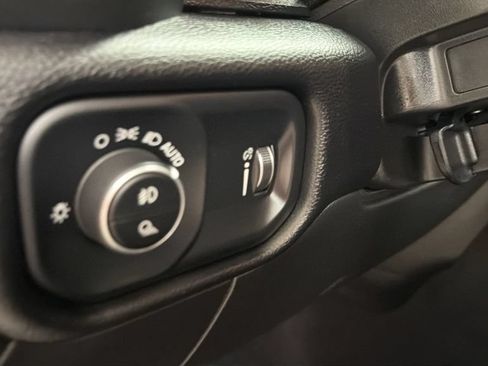 Used 2024 RAM 2500 Big Horn AWD/4WD image 16