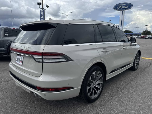 Used 2020 Lincoln Aviator Grand Touring w/ Equipment Group 302A AWD/4WD image 5