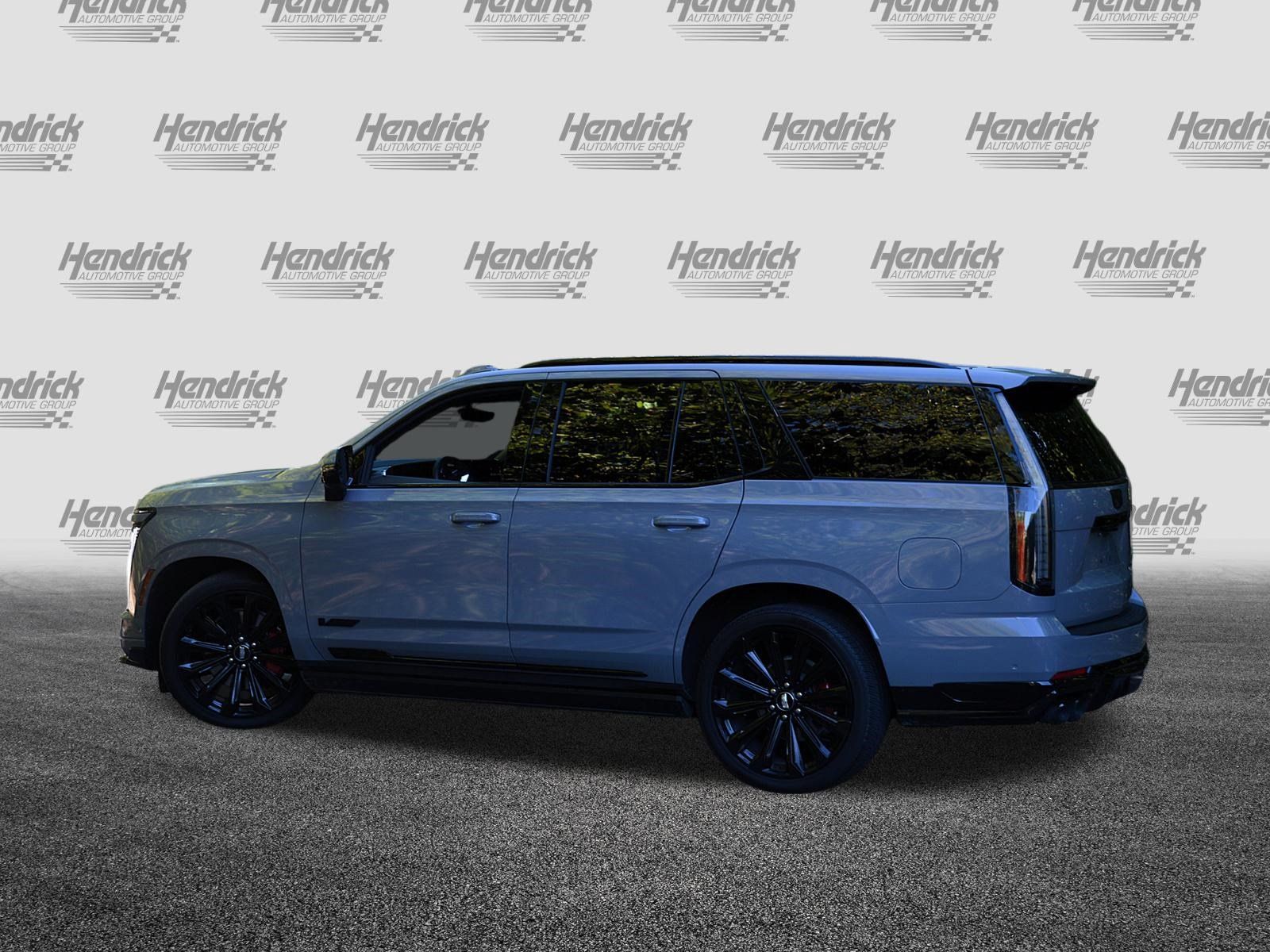 Used 2025 Cadillac Escalade V AWD/4WD image 5