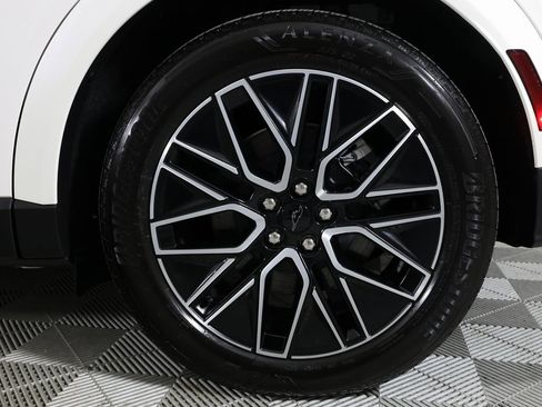 Used 2025 Ford Mustang Mach-E Premium image 41