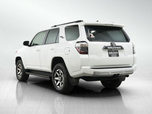 Used 2024 Toyota 4Runner TRD Off-Road AWD/4WD image 3