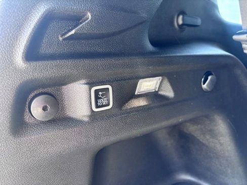 Used 2023 Jeep Grand Cherokee L Laredo AWD/4WD image 30