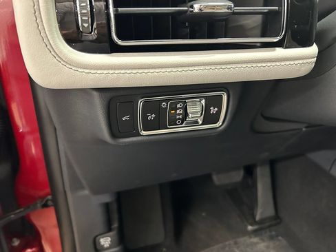 New 2026 Lincoln Aviator AWD w/ Jet Appearance Package image 11