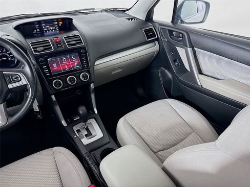 Used 2018 Subaru Forester 2.5i Premium AWD/4WD image 23