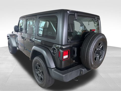 Used 2023 Jeep Wrangler Sport image 8