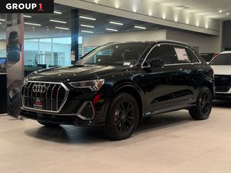 New 2025 Audi Q3 2.0T Premium video 1