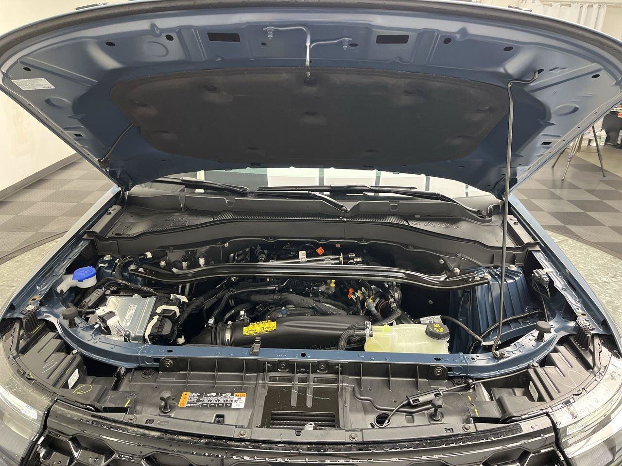 New 2027 Ford Explorer ST-Line AWD/4WD image 2
