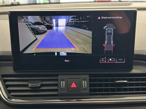 Used 2023 Audi Q5 2.0T Premium w/ Convenience Package image 15