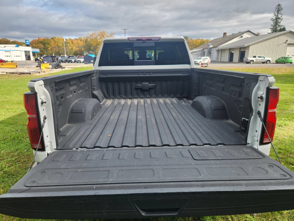 Used 2024 Chevrolet Silverado 2500 LTZ w/ LTZ Plus Package AWD/4WD image 15