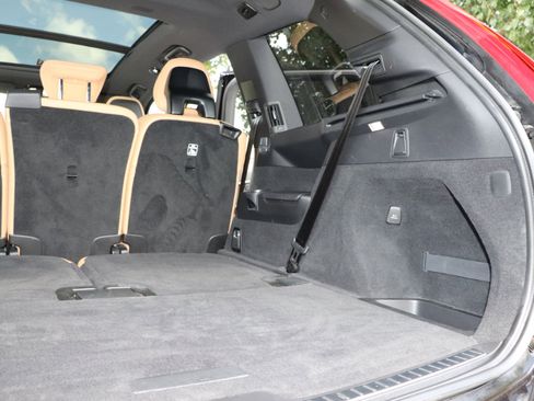 Used 2023 Volvo XC90 T8 Ultimate image 8