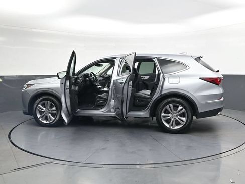 Used 2023 Acura MDX SH-AWD image 40