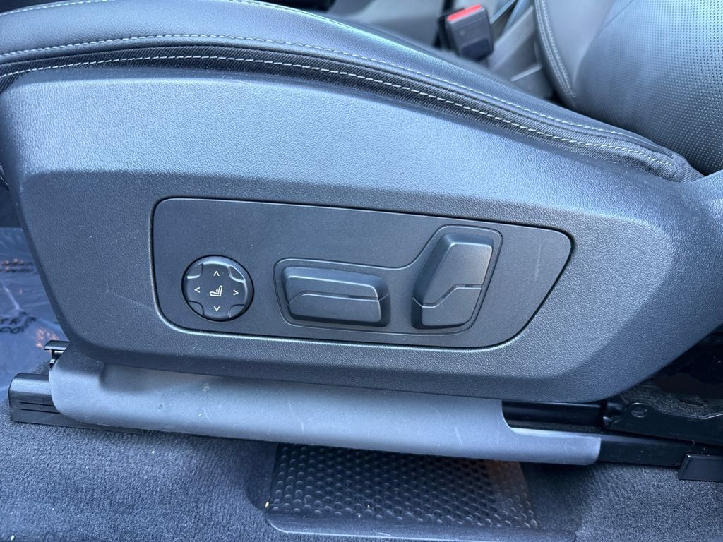 Certified 2024 BMW X1 xDrive28i AWD/4WD image 36