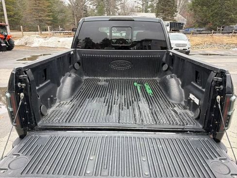 Used 2015 Ford F150 Platinum w/ Technology Package image 25