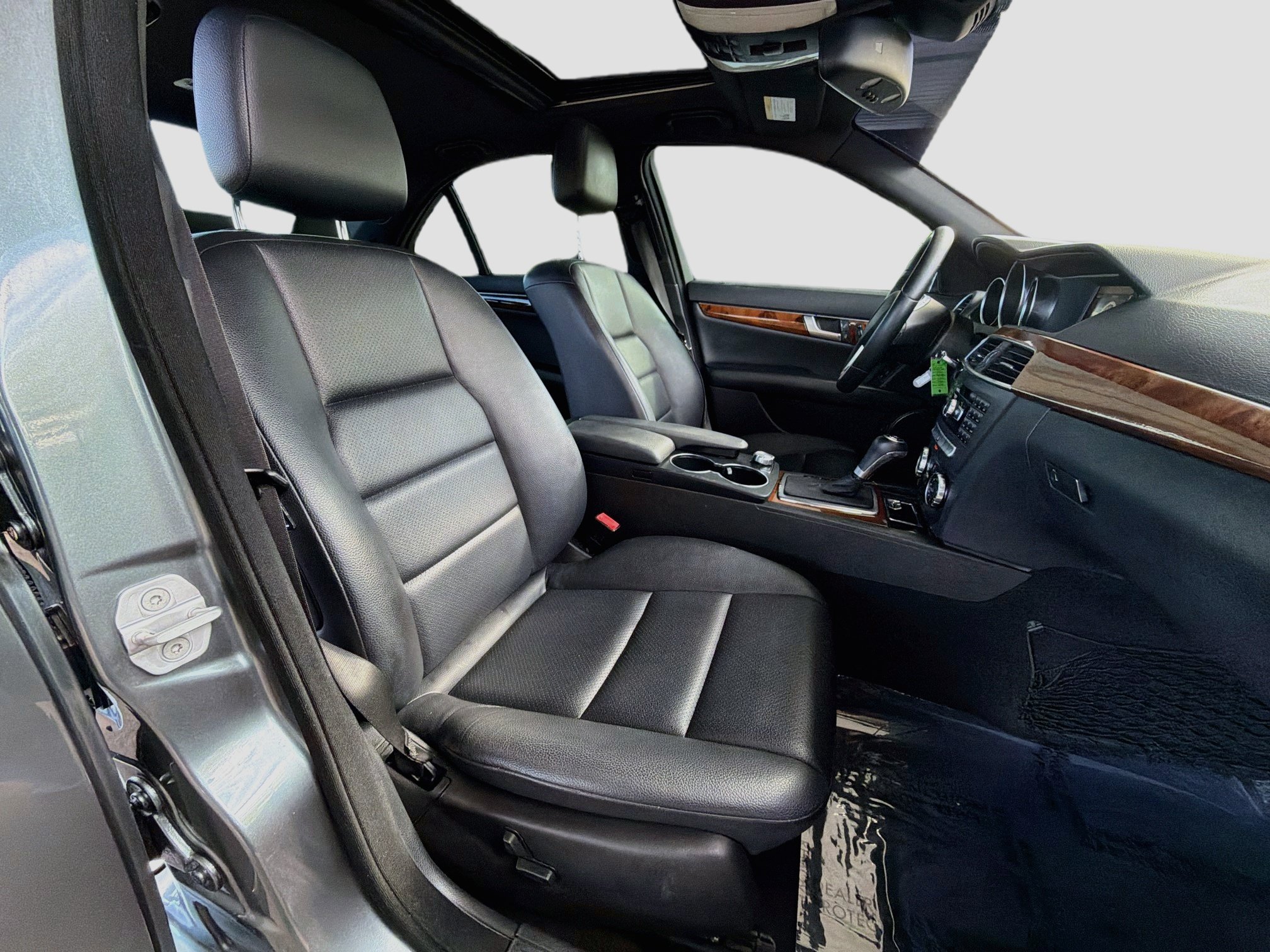 Used 2012 Mercedes-Benz C 300 4MATIC Sedan image 28