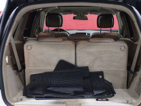 Used 2013 Mercedes-Benz GL 550 4MATIC image 31