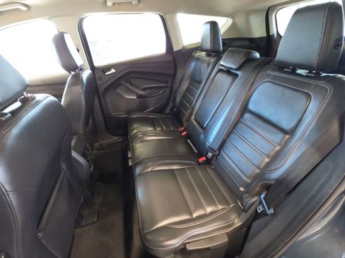 Used 2019 Ford Escape Titanium AWD/4WD image 30