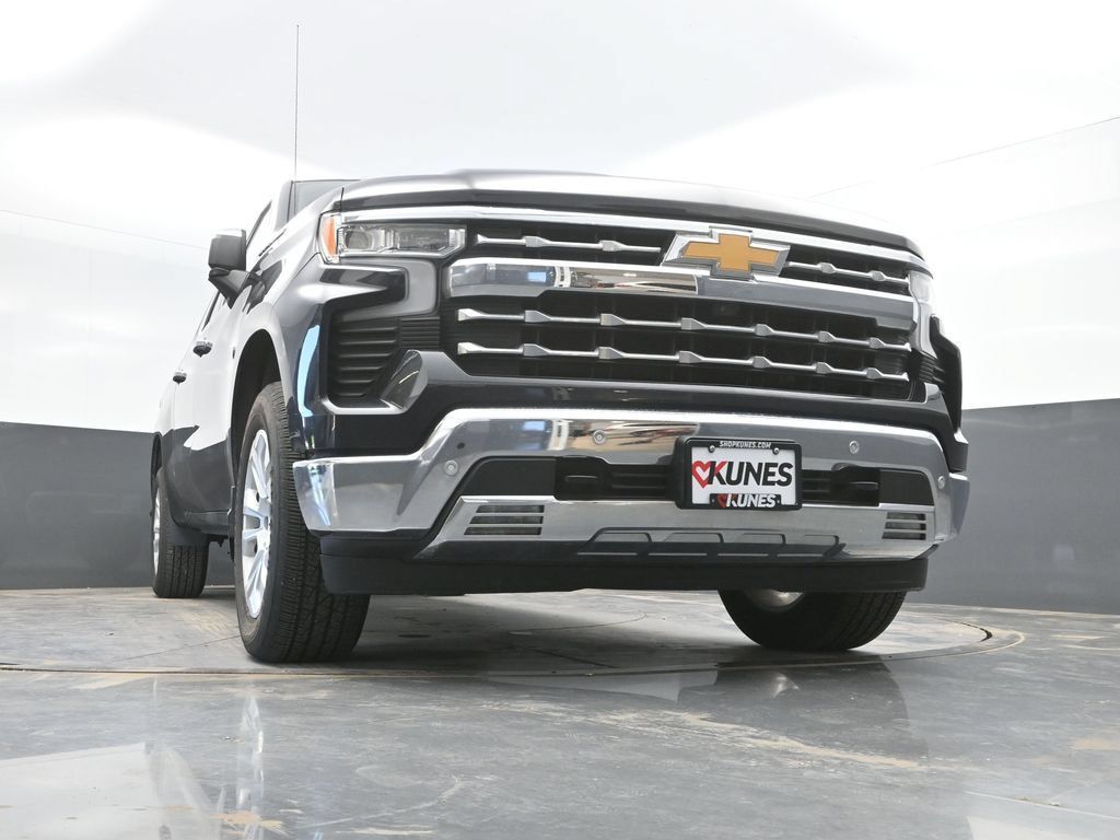 Used 2023 Chevrolet Silverado 1500 LTZ AWD/4WD image 35