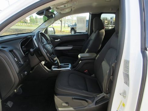 Used 2019 Chevrolet Colorado LT w/ Safety Package image 11