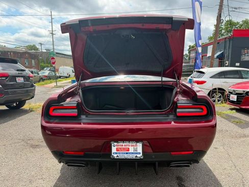 Used 2021 Dodge Challenger R/T RWD image 8