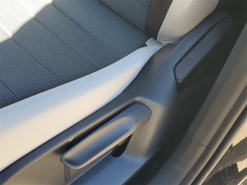 Used 2025 Volkswagen Taos S image 19