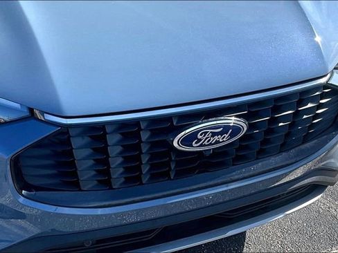 Used 2025 Ford Escape Platinum w/ Premium Technology Package image 32