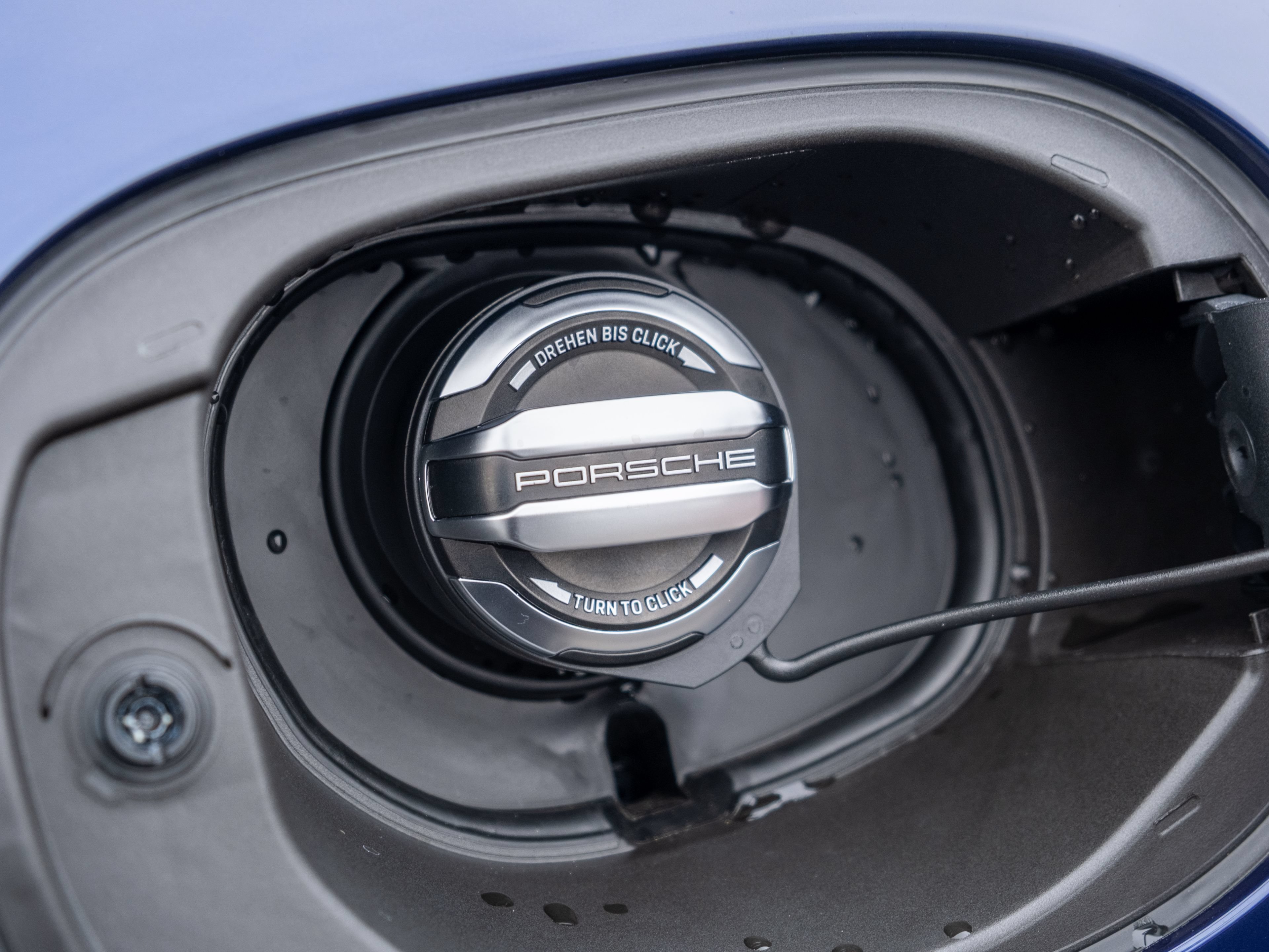Certified 2026 Porsche Macan AWD/4WD image 18