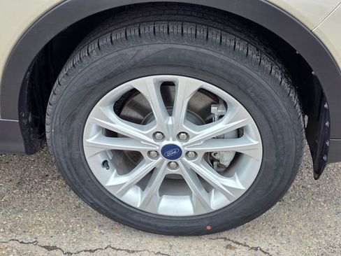 Certified 2018 Ford Escape SE AWD/4WD image 6
