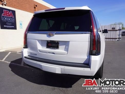 Used 2020 Cadillac Escalade ESV Platinum image 51