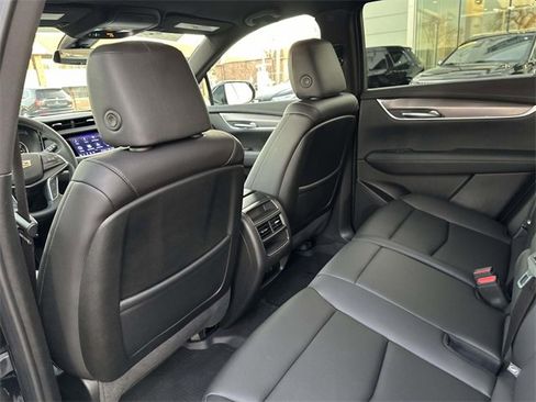 Certified 2024 Cadillac XT5 Luxury w/ LPO, Floor Liner Package image 31