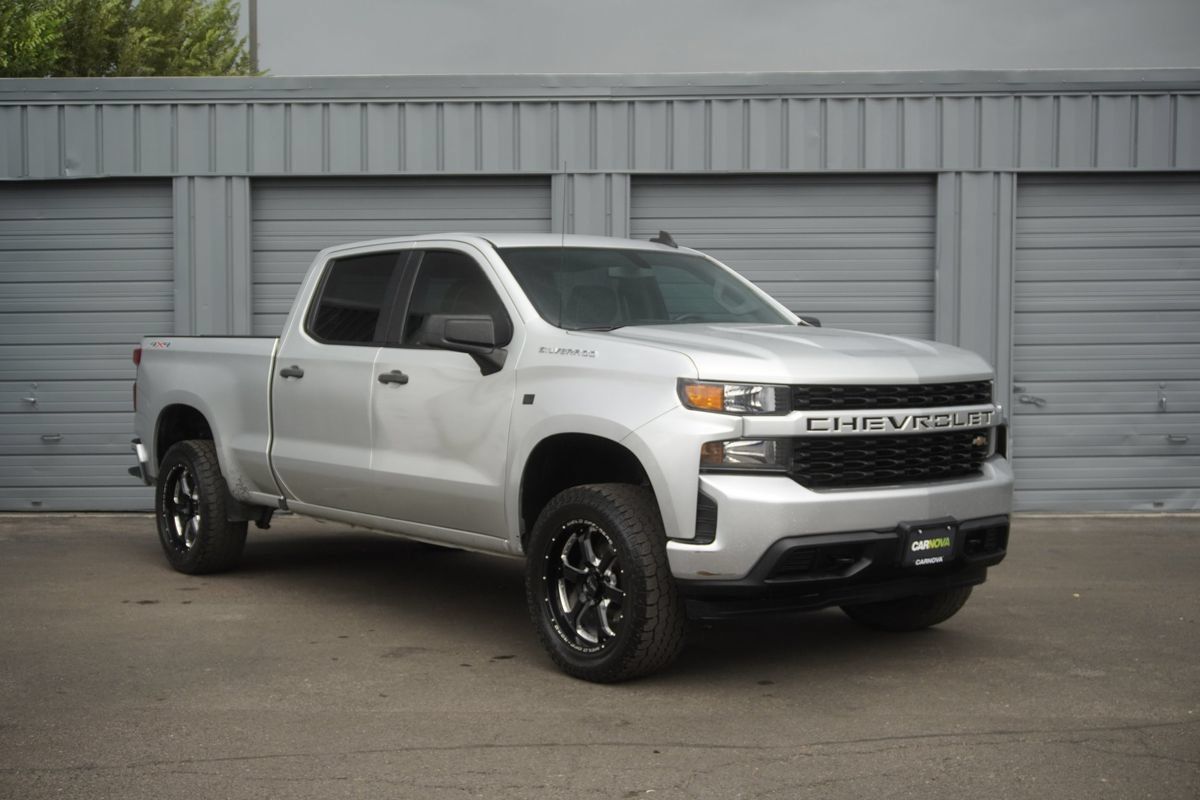 Used 2019 Chevrolet Silverado 1500 Custom w/ Custom Value Package AWD/4WD image 8