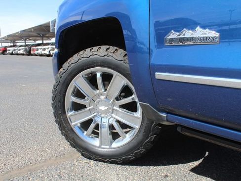Used 2016 Chevrolet Silverado 1500 High Country image 12