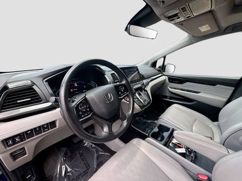 Used 2023 Honda Odyssey Elite image 9