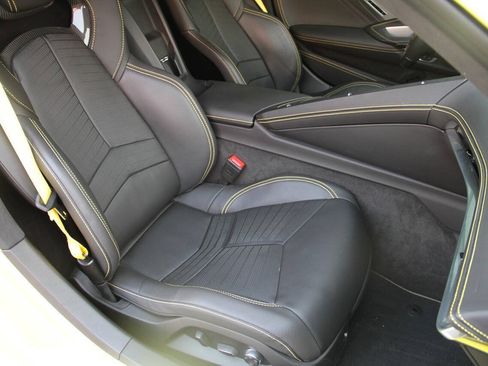 Used 2024 Chevrolet Corvette Z06 w/ Z07 Performance Package RWD image 25