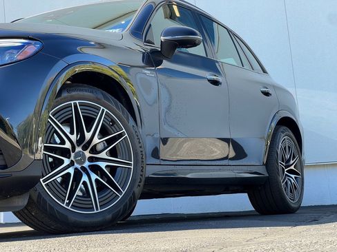 Certified 2024 Mercedes-Benz GLC 43 AMG 4MATIC image 17