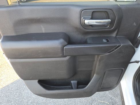 Used 2023 GMC Sierra 3500 Pro w/ Convenience Package image 28