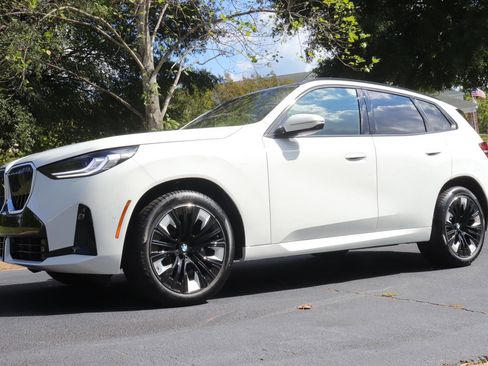 New 2026 BMW X3 xDrive30 w/ Premium Package image 1