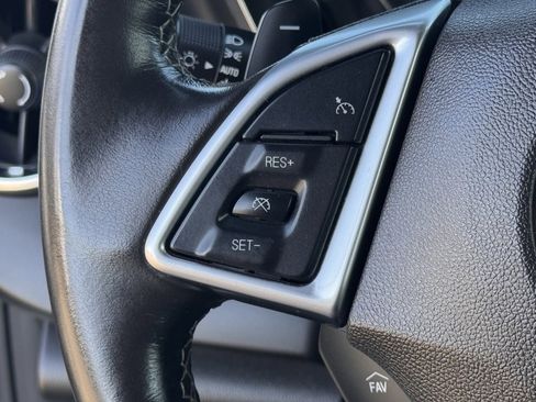 Used 2020 Chevrolet Camaro LT image 22